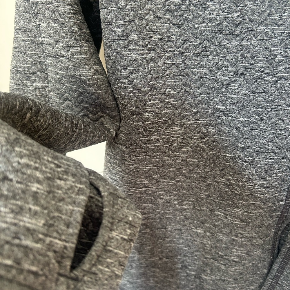 Puma Women's Gray Quarter-Zip Pullover Warm Cell Technology Size Medium - Picture 5 of 7